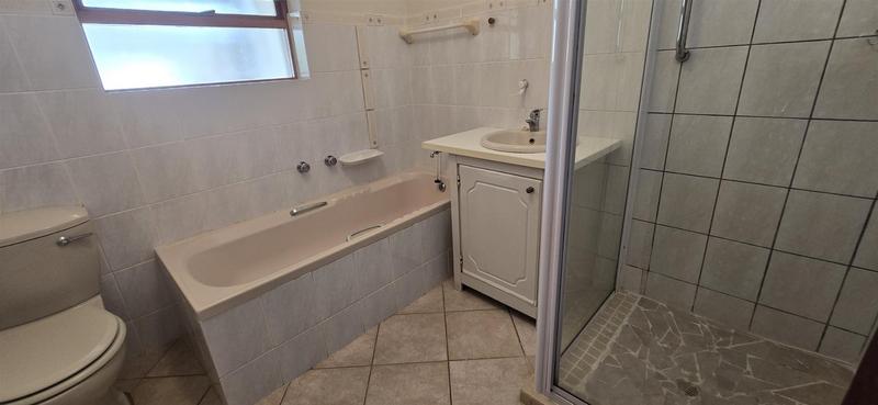 4 Bedroom Property for Sale in Reebok Western Cape